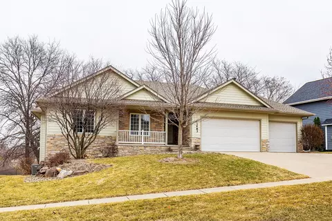 1483 NW 121st St, Clive, IA 50325