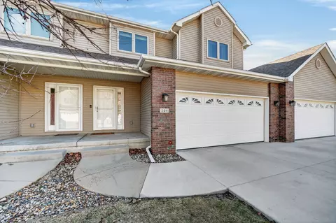 204 SW 36th Ln, Ankeny, IA 50023