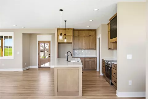 Kitchen - 2607 Ponte Pl, Adel, IA 50003 photo 4 of 4