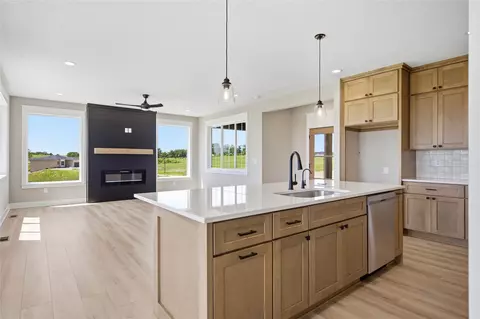 Kitchen - 2607 Ponte Pl, Adel, IA 50003 photo 3 of 4