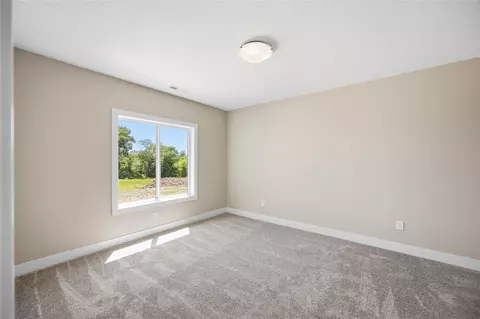 Bedroom - 2607 Ponte Pl, Adel, IA 50003 photo 4 of 8