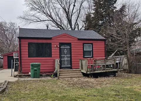 4730 NE 33rd Ct, Des Moines, IA 50317