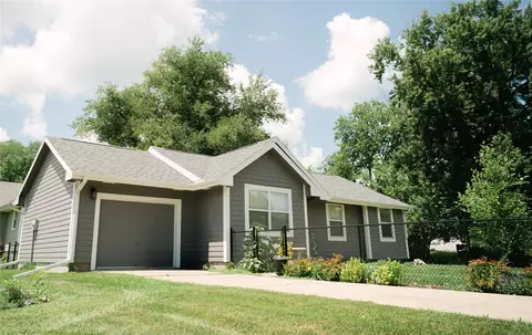 710 N 3rd Ave, Winterset, IA 50273