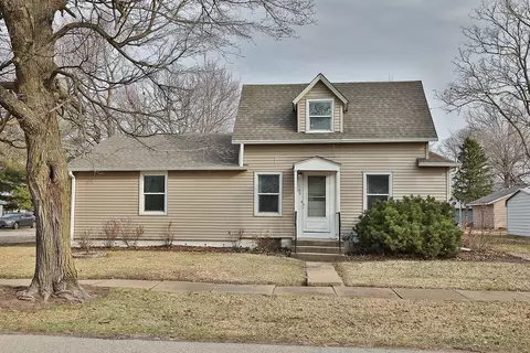 109 W Walnut St, New Sharon, IA 50207