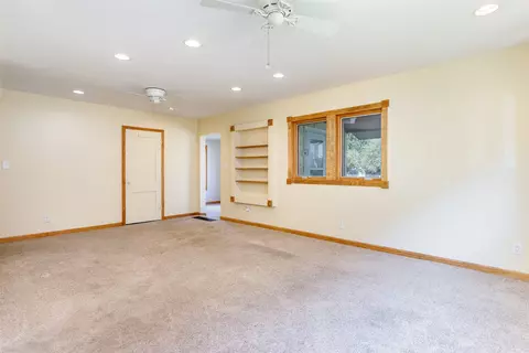 Living - 209 S Kellogg St, Ames, IA 50010 photo 2 of 5