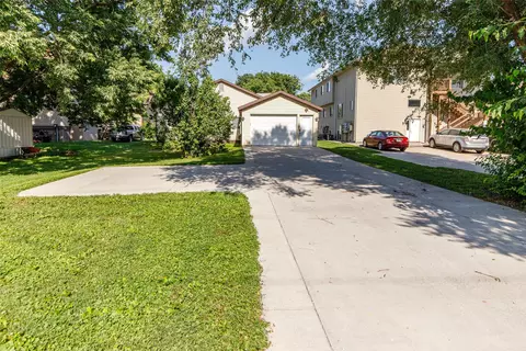 Exterior - 209 S Kellogg St, Ames, IA 50010 photo 3 of 7