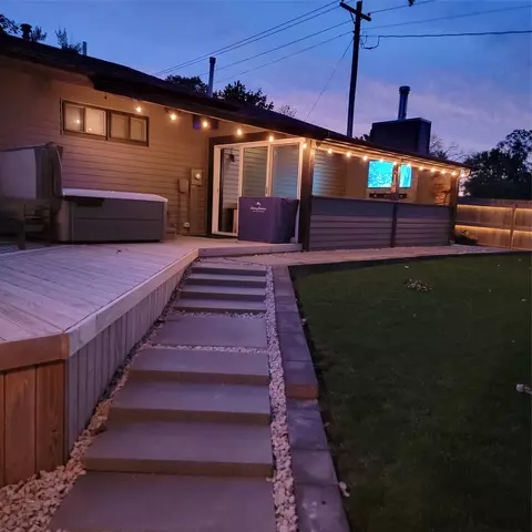 103 NE 4th St, Panora, IA 50216