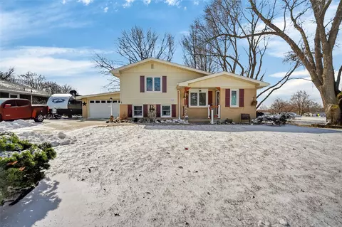 1514 3rd St SW, Altoona, IA 50009