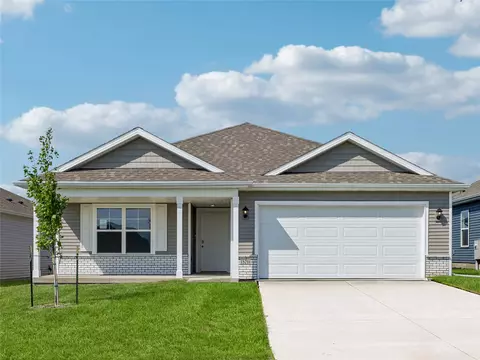 15211 Stonecrop Dr, Urbandale, IA 50111