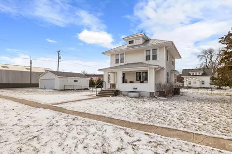 401 13th St, Dallas Center, IA 50063