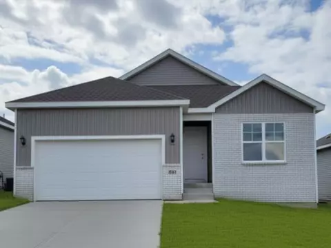 3550 Paradise Ln, Waukee, IA 50263