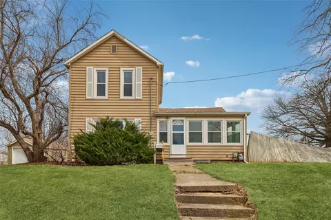416 E 12th St S, Newton, IA 50208