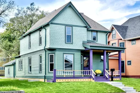 1132 26th St, Des Moines, IA 50311