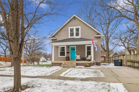 1006 26th St, Des Moines, IA 50311