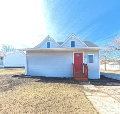 212 N Main St, Madrid, IA 50156