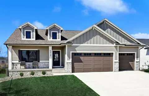 572 Napoli Ave, West Des Moines, IA 50266