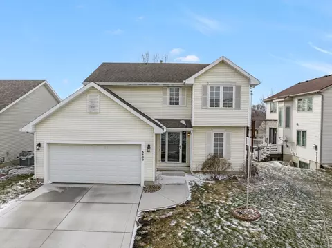 3420 E 52nd St, Des Moines, IA 50317