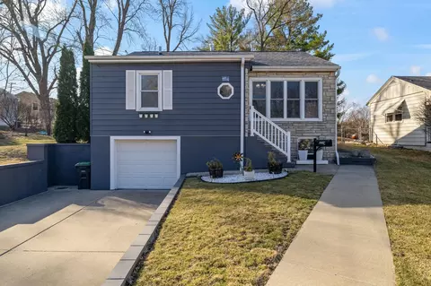 6008 Carpenter Ave, Des Moines, IA 50311
