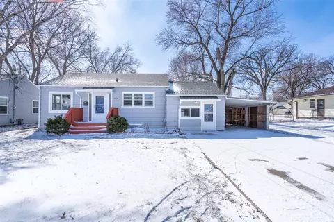 3124 Sheridan Ave, Des Moines, IA 50310