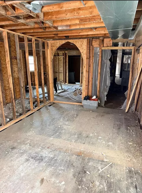 702 2nd St, Redfield, IA 50233