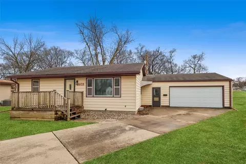 1603 Chance Ct, Adel, IA 50003