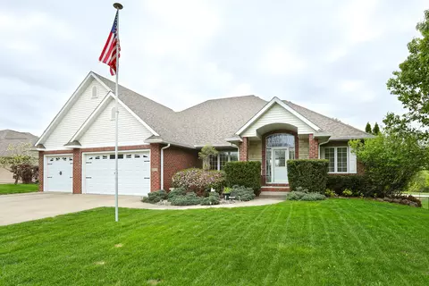 6515 Fullerton Ct, Johnston, IA 50131