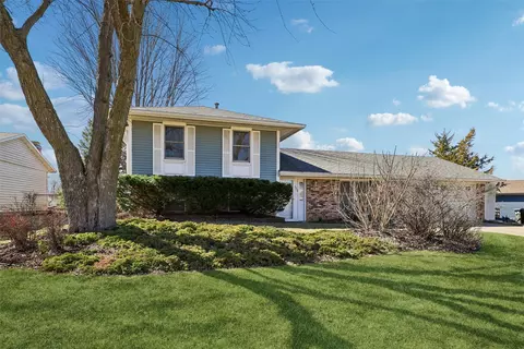 322 NW Stratford Ln, Ankeny, IA 50023