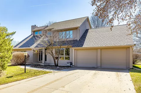 30657 Deer Dr, Huxley, IA 50124