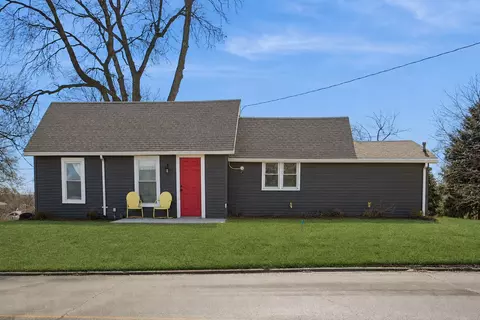 401 S 3rd St, Polk City, IA 50226