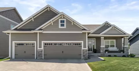 303 Aspen Dr NE, Bondurant, IA 50035