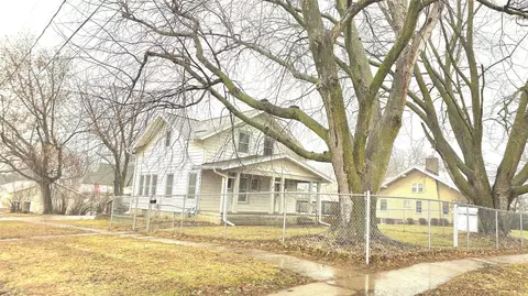 701 E 5th St N, Newton, IA 50208