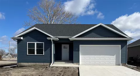 303 SE 2nd St, Ogden, IA 50212