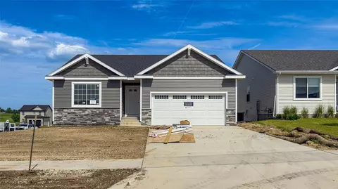 1705 20th Ave SE, Altoona, IA 50009