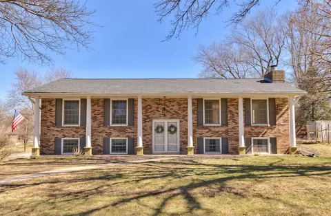 4003 SW 30th St, Des Moines, IA 50321