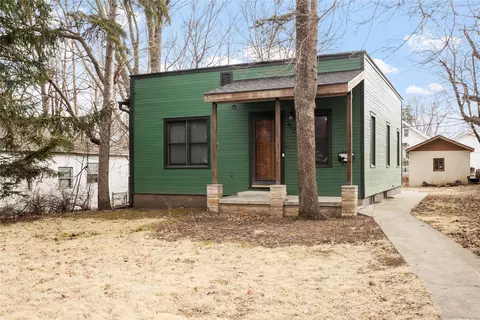 412 Fulton Dr, Des Moines, IA 50315