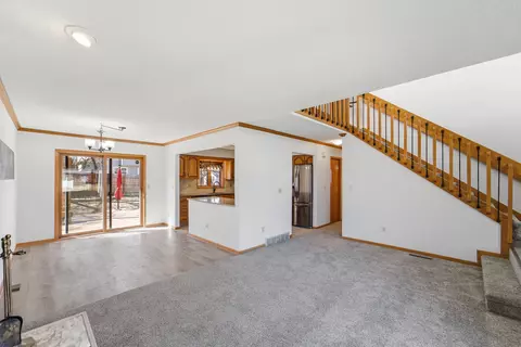 1420 NW 91st St, Clive, IA 50325