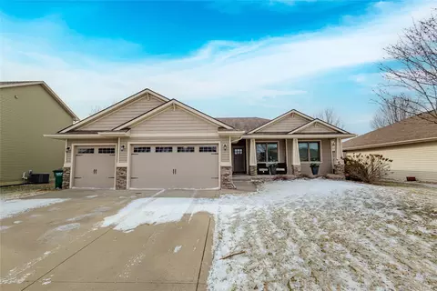 13000 Tanglewood Dr, Urbandale, IA 50323