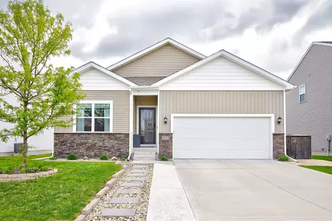 4215 NW Cedarwood Dr, Ankeny, IA 50023