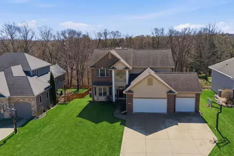 15318 Horton Ave, Urbandale, IA 50322