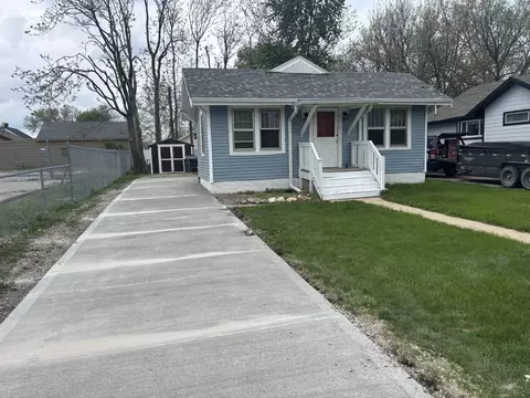 1414 Hull Ave, Des Moines, IA 50316