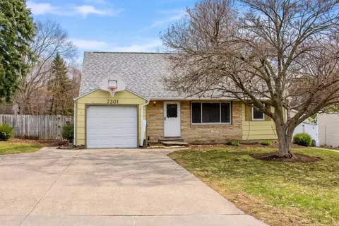 7301 SW 16th St, Des Moines, IA 50315
