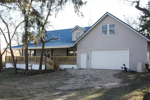 3096 310th St, Orient, IA 50858
