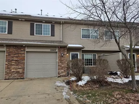 8610 Ep True Pkwy #12009, West Des Moines, IA 50265