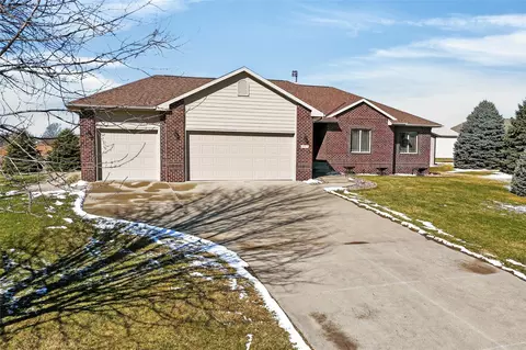 1002 SE 78th St, Runnells, IA 50237