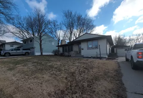 1726 Salinger Ave, Carroll, IA 51401