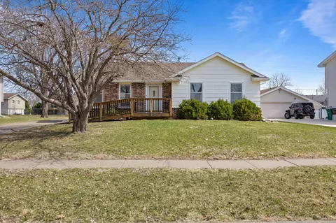 801 NE Innsbruck Dr, Ankeny, IA 50021