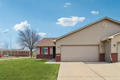 3003 SE Turnberry Dr, Ankeny, IA 50021
