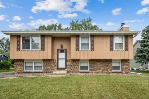 107 NW 7th St, Grimes, IA 50111