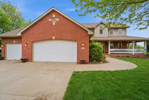 3213 SW Woods Ct, Ankeny, IA 50023