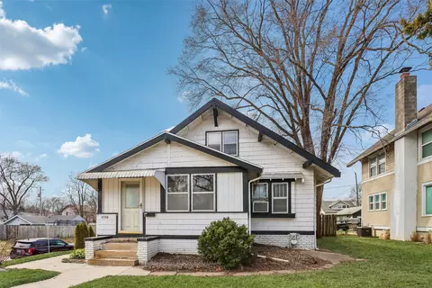 1700 E 14th St, Des Moines, IA 50316